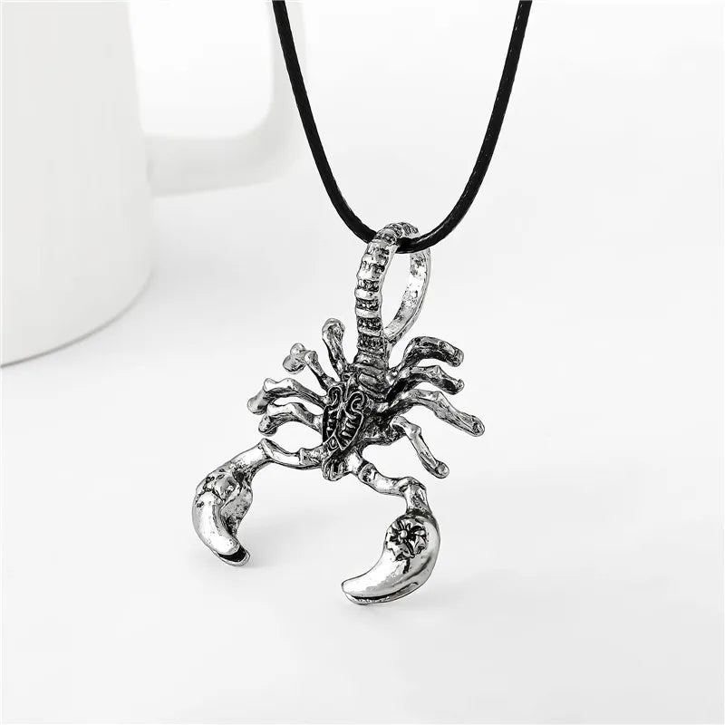 Creative Design Animal Scorpion Pendant Necklace Men Women Stainless Steel Punk Hip Hop Necklace Jewelry