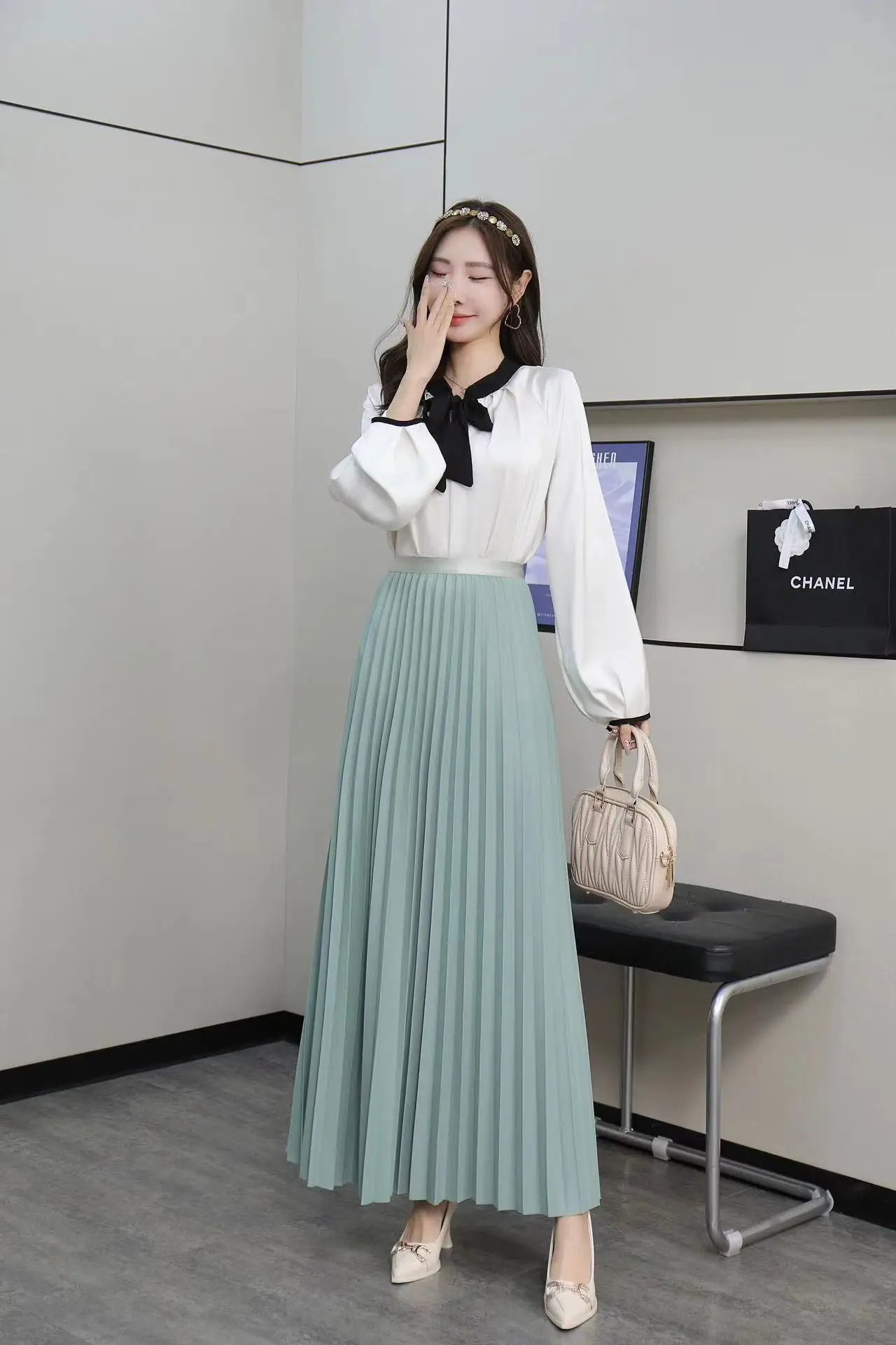 Elegant Pleated Skirt High Waist Women's Long Skirt Ladies High Quality Midi Skirt