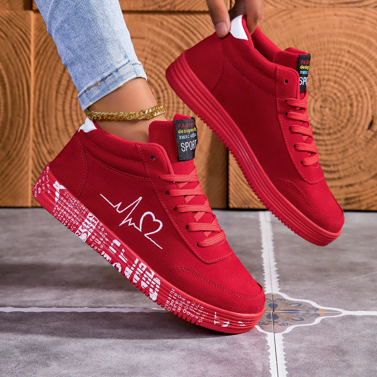 Women's Heart Design Sneakers Lace Up Soft Sole Platform Comfy Skate Shoes, Low-top Mid Top