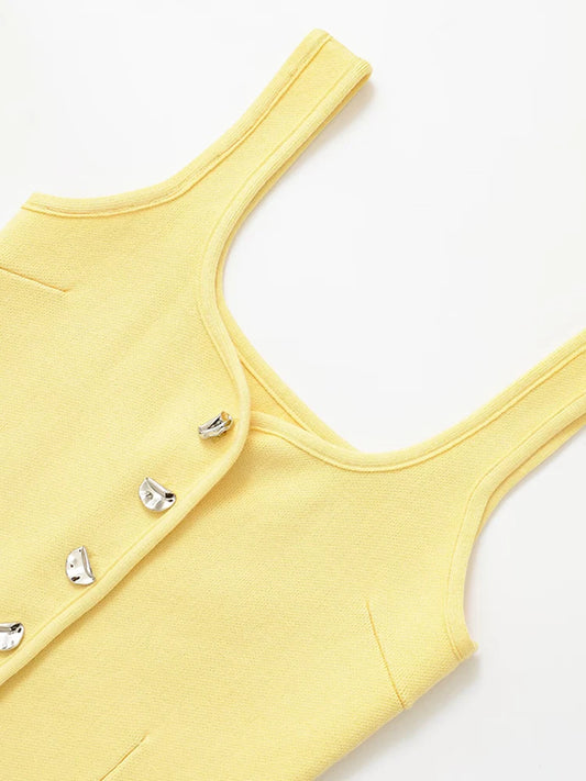 Women's Fashion With Metal Buttons Knit Vest Sweater O-Neck Wide Straps Waistcoat Chic Tops