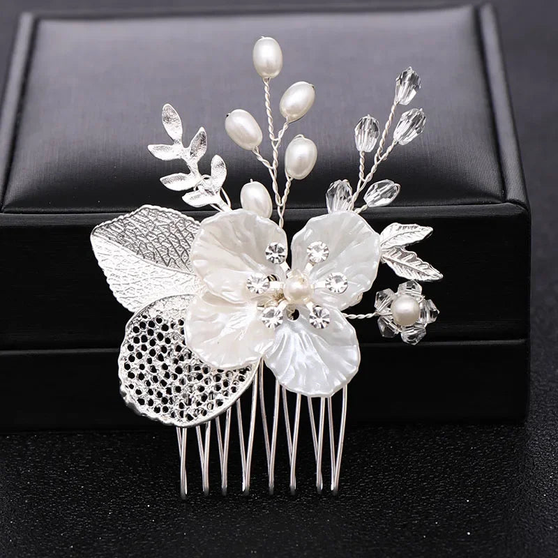 Handmade Silver Crystal Flower Hair Comb Pearl Rhinestone Flower Hair Combs For Women  Hair Jewelry Wedding Hair Accessorie
