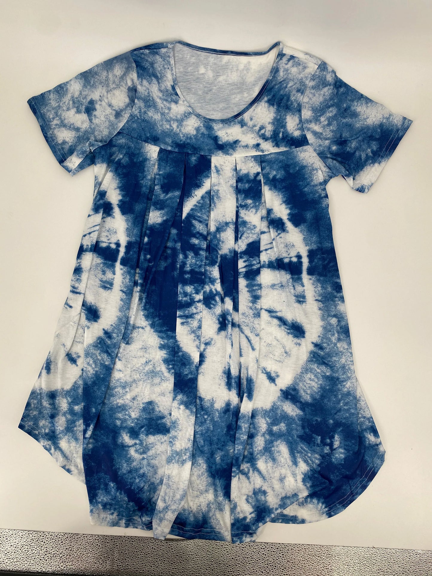 Plus Size Women's Loose Casual  Front Pleated Printed Short Sleeve  Dress (With Hand Pockets)