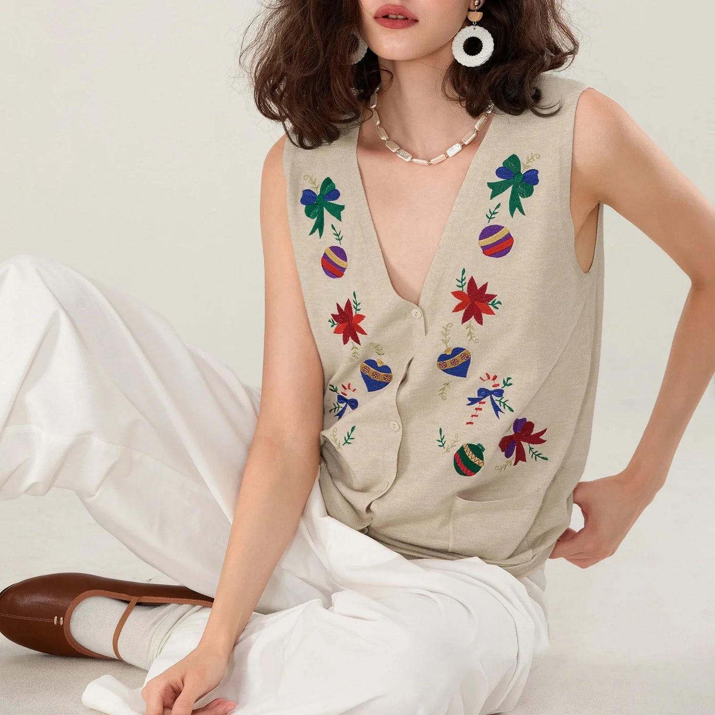 Women Christmas Knit Vest Top Embroidery Sleeveless Button Down Sweater Vest  Cardigans