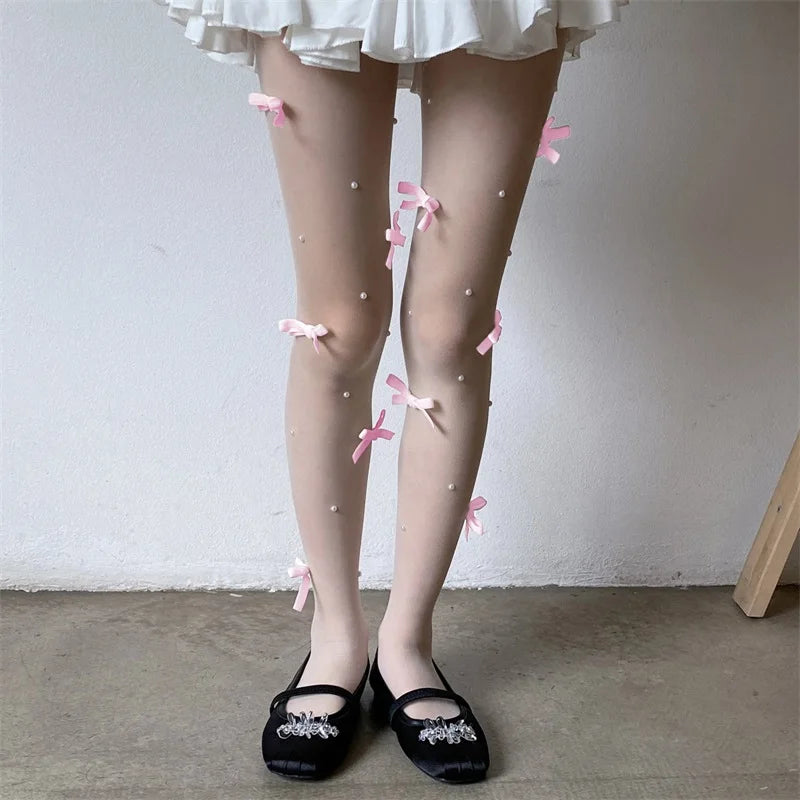 Lace Trimmed Sheer Pantyhose with Floral Embroidery Detail and High Waist Design