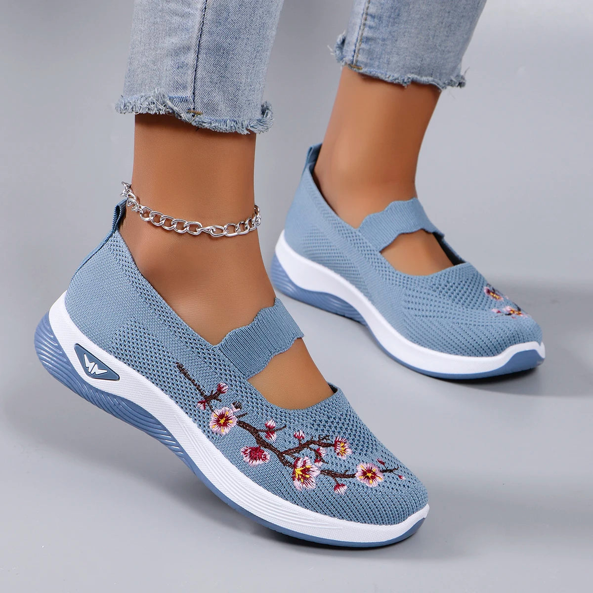 Women's sports shoes, fashionable, breathable, lightweight, non-slip, wear-resistant, casual sports shoes, flat shoes