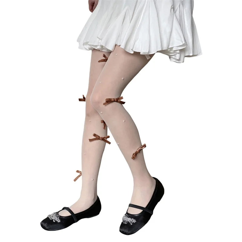 Lace Trimmed Sheer Pantyhose with Floral Embroidery Detail and High Waist Design