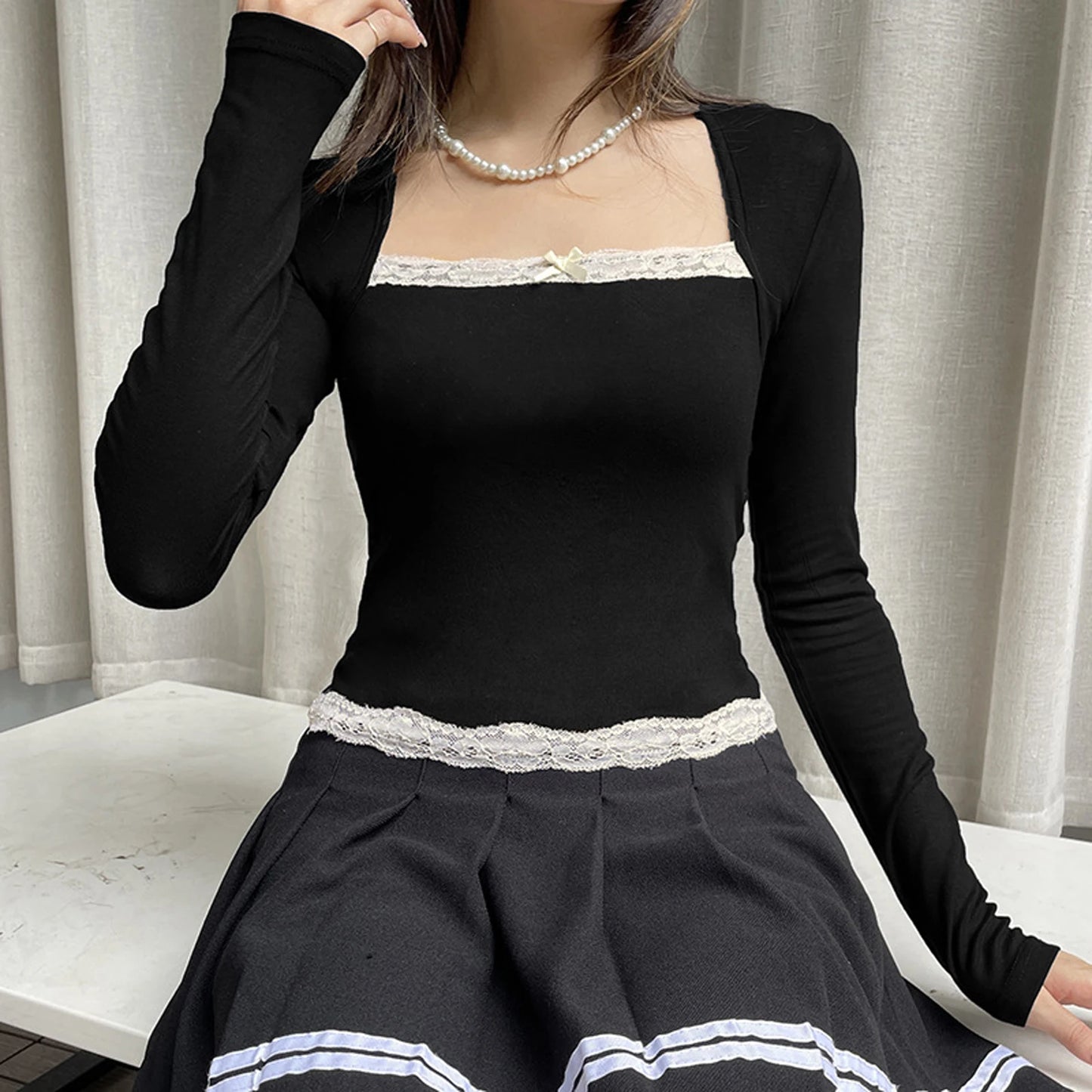Women's Fashion Square Neck Tops Long Sleeve Elegant Lace Trim Slim Fit T-shirt
