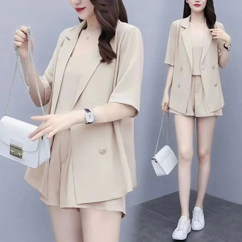 Plus Size Women's Fashionable Summer Set Cover Belly Shorts And Blouse Three Piece Set Stylish plus Size Clothing Ensemble