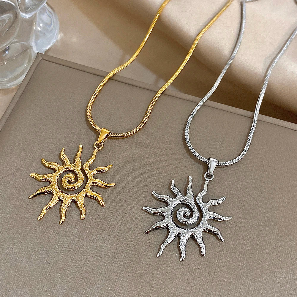 Vintage Chic Sun Shaped Pendant Stainless Steel Necklace Statement Golden Fashion Jewelry