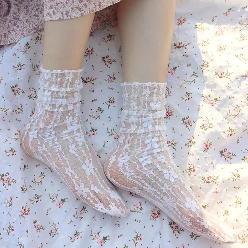 Women's Breathable Transparent Floral Lace Socks Sweet Mesh Fishnet Socks Soft Fun Socks Hosiery