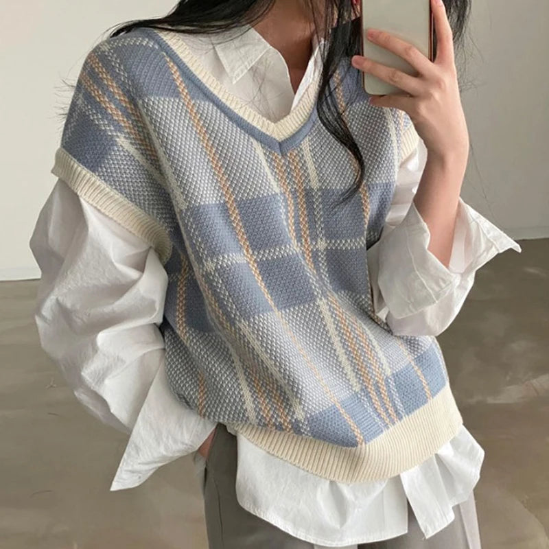 Vintage V-neck Plaid Sweater Vest Women Autumn Winter Vintage Knit Sweaters Pullover Loose Knitwear Tops