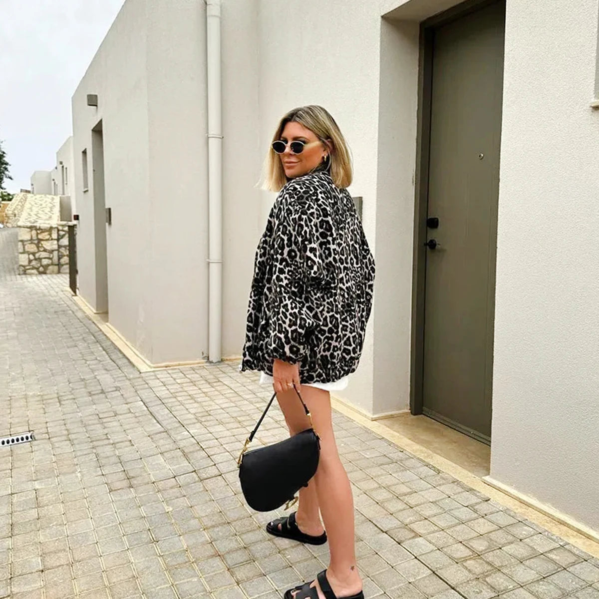 Retro Leopard Print O-neck Chic Zipper Pocket Long Sleeve Short Coats
