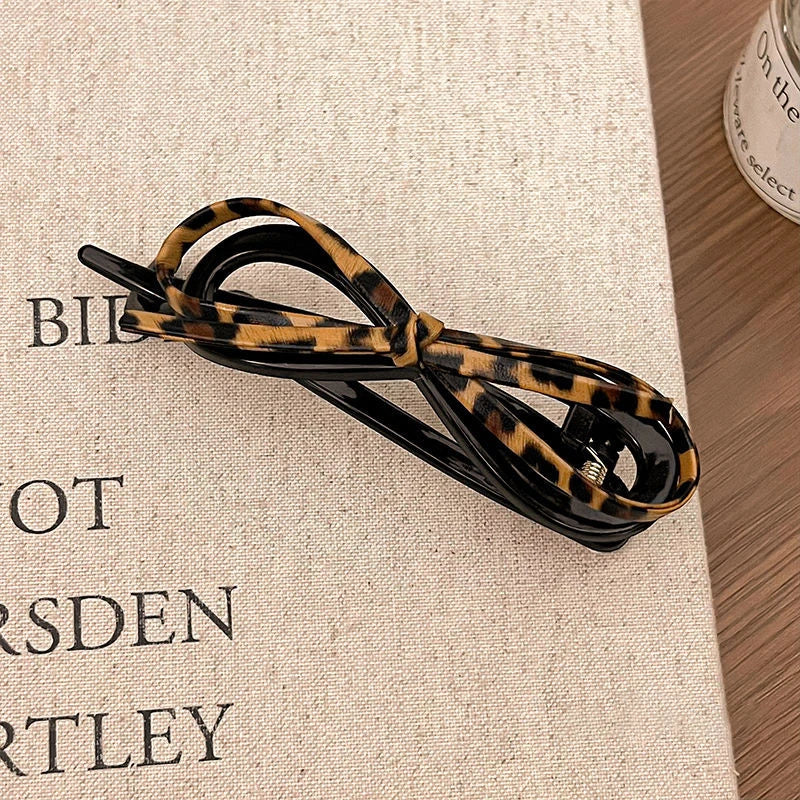 Twisted Hair Clip PU Bow Barrettes Large Size Hair Clips Plastic Hairpin Sweet Daily Headwear Women Hair Accessories