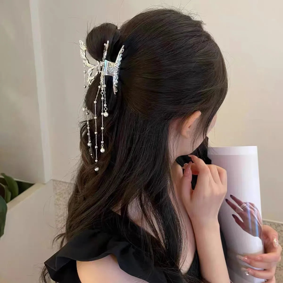 Hairpin Hair Accessories Women Simple Hair Claw Clip Butterfly Pearl Tassel Hair Clip