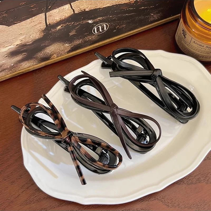 Twisted Hair Clip PU Bow Barrettes Large Size Hair Clips Plastic Hairpin Sweet Daily Headwear Women Hair Accessories